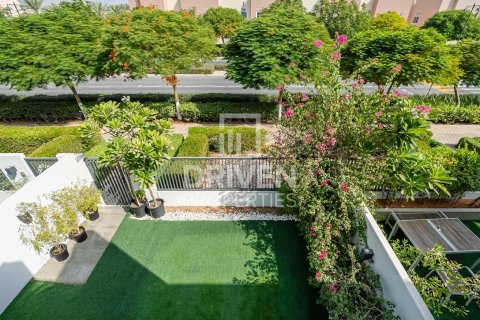 3 bedrooms Townhouse in Villanova, UAE No. 190900