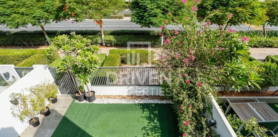 3 bedrooms Townhouse in Villanova, UAE No. 190900