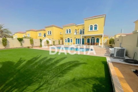 3 غرف نوم فيلا في Legacy, الإمارات العربية المتحدة رقم 163502 3