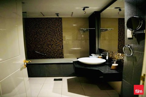 Квартира с 2 спальнями в Даунтаун Дубай (Даунтаун Бурдж Дубай), ОАЭ №141598 15