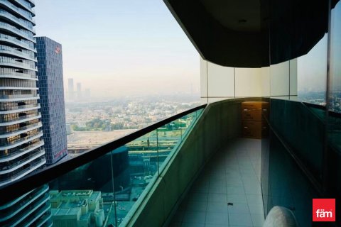 Квартира с 2 спальнями в Даунтаун Дубай (Даунтаун Бурдж Дубай), ОАЭ №141598 3