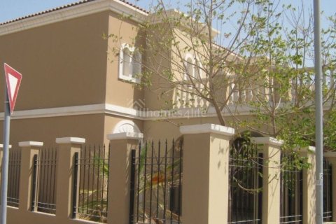 Townhouse de 3 dormitorios en Jumeirah Village Circle, UAE No. 163803 12