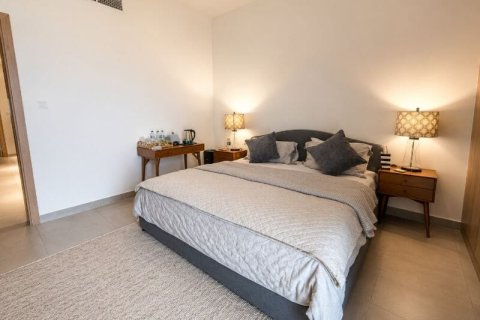 Townhouse de 3 dormitorios en Arabella Townhouses, UAE No. 163804 3