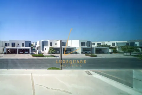 3 غرف نوم فيلا  رقم 124928 29