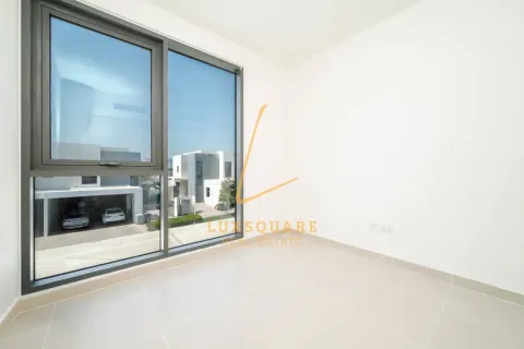 3 غرف نوم فيلا  رقم 124928 31