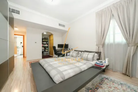 3 غرف نوم شقة  رقم 124931 12