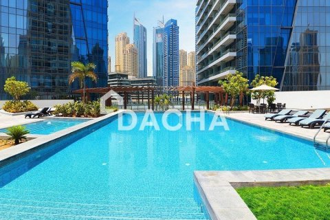 Apartment de 2 dormitorios en Silverene, UAE No. 155321 5