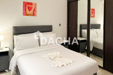 Apartment de 2 dormitorios en Silverene, UAE No. 155321 8