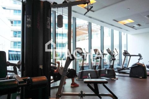 Apartment de 2 dormitorios en Silverene, UAE No. 155321 3