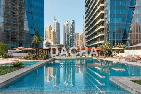 Apartment de 2 dormitorios en Silverene, UAE No. 155321 4