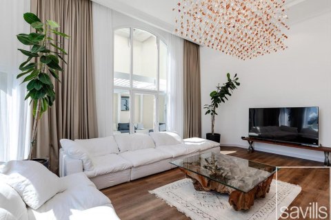 4 غرف نوم فيلا في Garden Homes, الإمارات العربية المتحدة رقم 136763 20