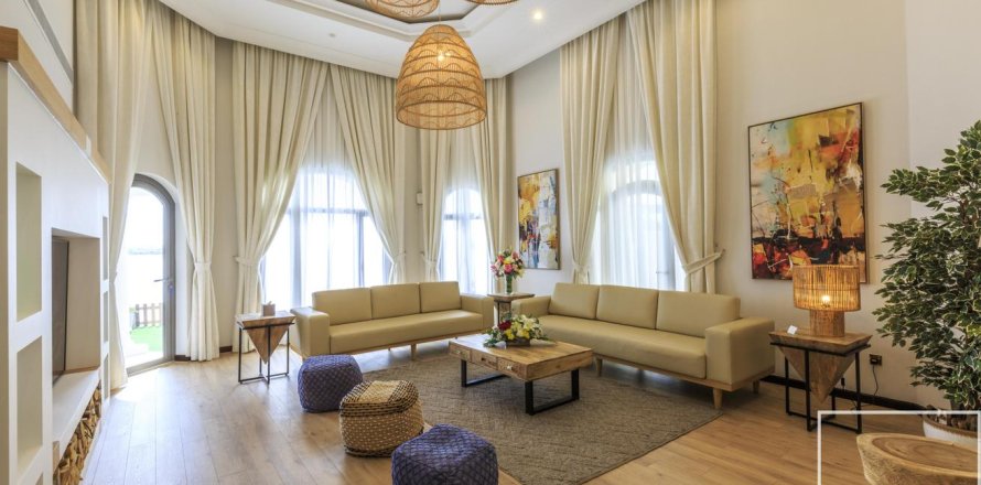 4 غرف نوم فيلا في Garden Homes, الإمارات العربية المتحدة رقم 136764