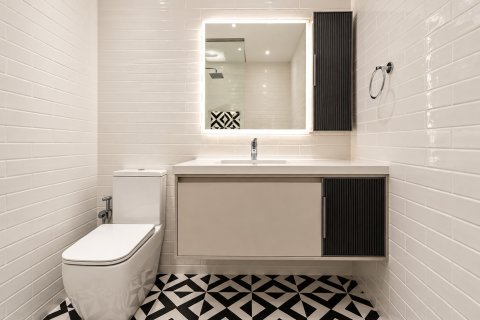 Apartment de 2 dormitorios en Dubai, UAE No. 210396 18