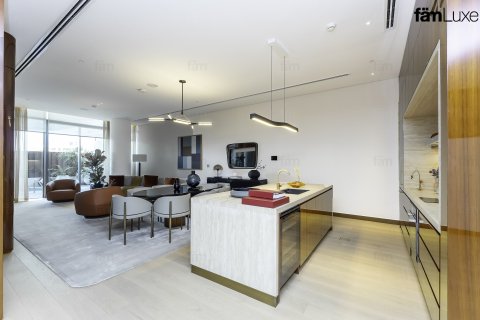 4 bedrooms Duplex in Dubai, UAE No. 143340 13