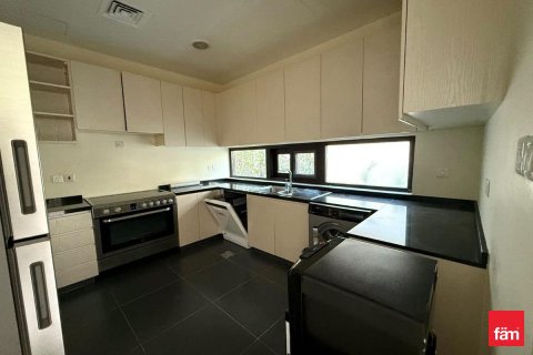 Villa de 3 dormitorios en Dubai, UAE No. 101118 10