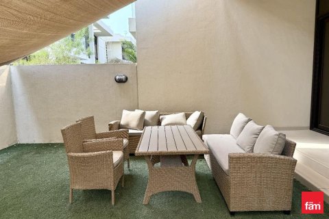 Villa de 3 dormitorios en Dubai, UAE No. 101118 24