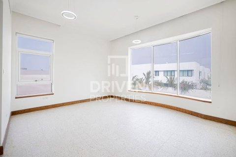 Вилла с 7 спальнями в Umm Suqeim 3, ОАЭ №138679 22