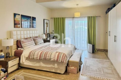 4 bedrooms Apartment  No. 115645 12