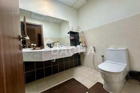 Квартира с 2 спальнями в Jumeirah Village Triangle, ОАЭ №168874 11