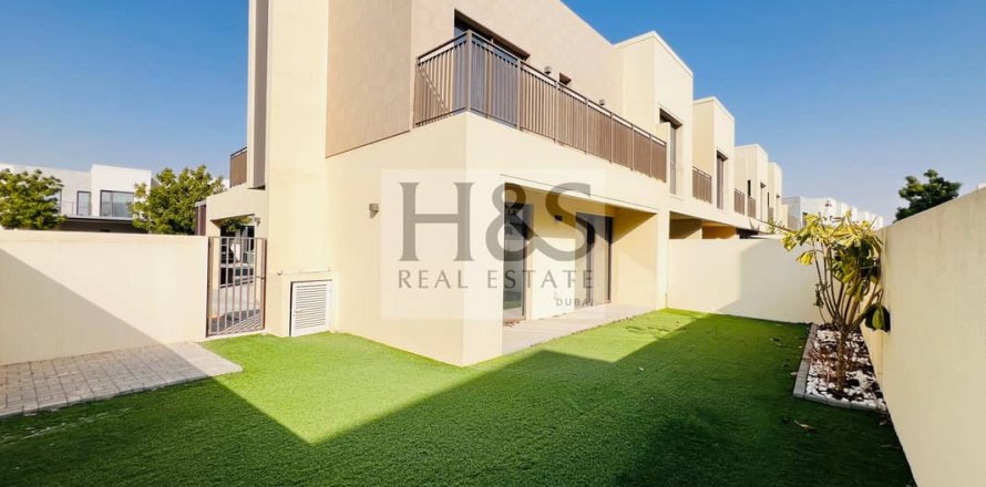 Townhouse de 4 dormitorios  No. 112764
