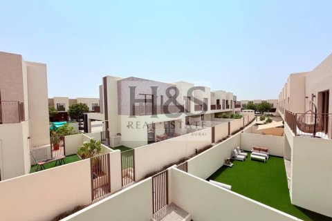 Townhouse de 4 dormitorios  No. 112764 10