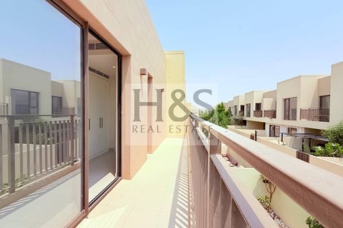 Townhouse de 4 dormitorios  No. 112764 15