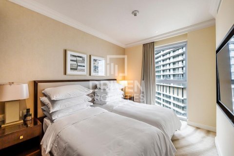 Apartment de 2 dormitorios en The Address Residence Fountain Views, UAE No. 202662 8