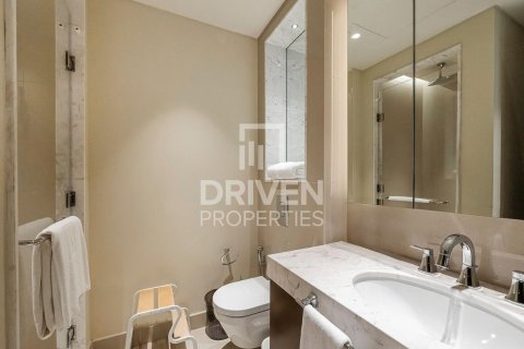 Apartment de 2 dormitorios en The Address Residence Fountain Views, UAE No. 202662 14