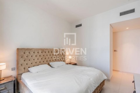 Appartement de 2 chambres à EMAAR Beachfront, UAE No. 202657 11