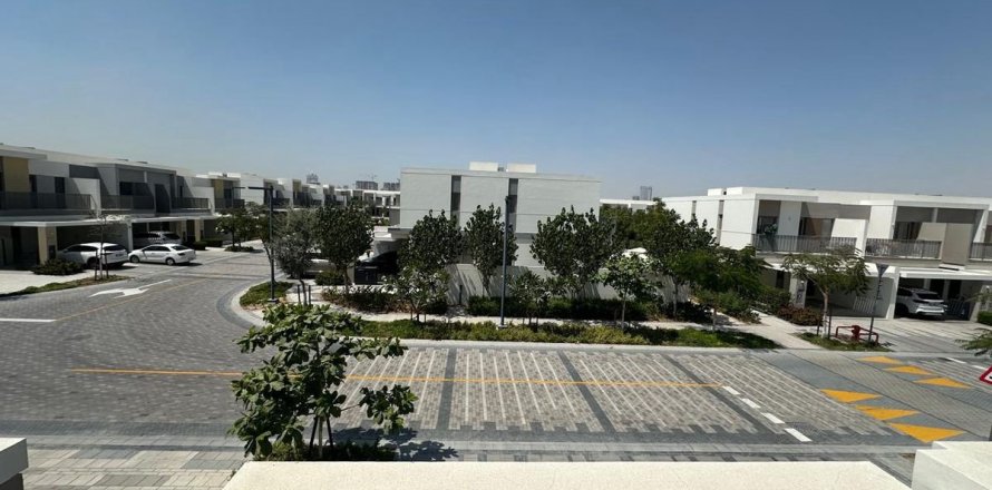 3 bedrooms Villa in Tilal Al Ghaf, UAE No. 154558