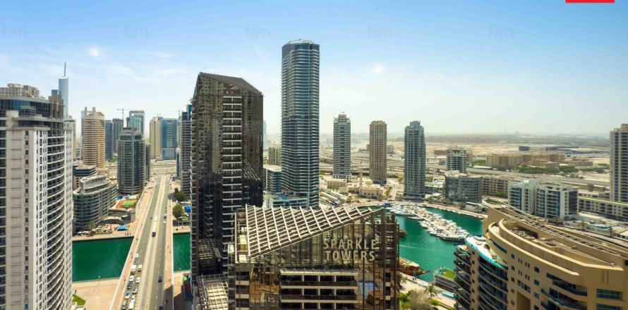 Квартира с 3 спальнями №120387