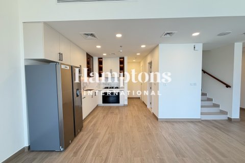 3 bedrooms Duplex in Town Square, UAE No. 208204 16