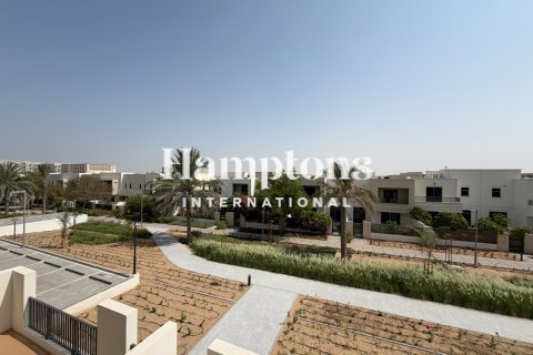 3 bedrooms Duplex in Town Square, UAE No. 208204 9
