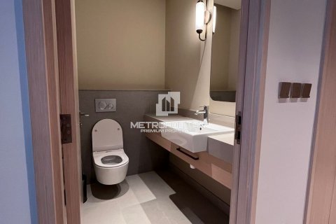 1 bedroom Shop No. 129050 12