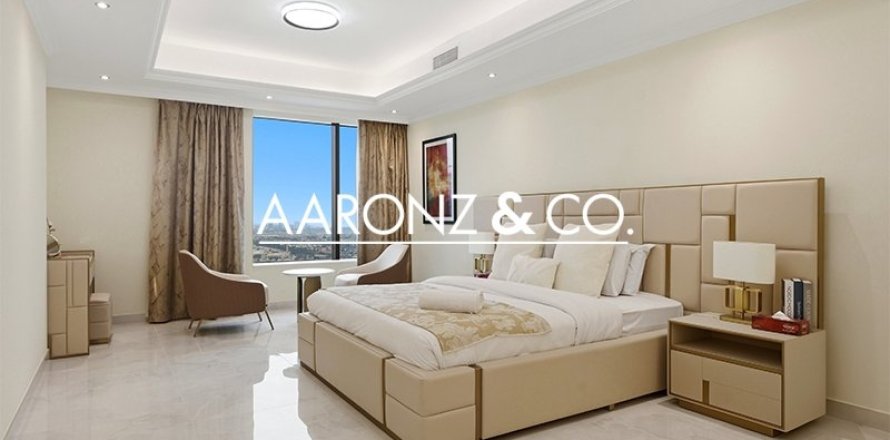 4 bedrooms Penthouse in Jumeirah Lake Towers, UAE No. 148479