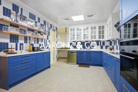 4 bedrooms Penthouse in Jumeirah Lake Towers, UAE No. 148479 18