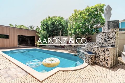 4 غرف نوم فيلا في Jumeirah Park, الإمارات العربية المتحدة رقم 148482 17