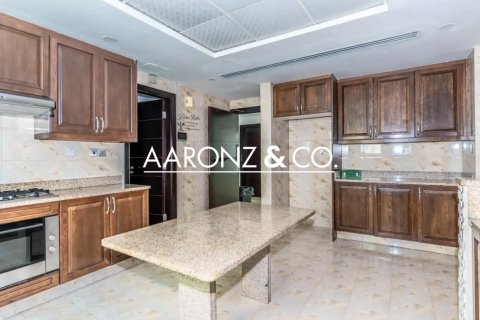 4 غرف نوم فيلا في Jumeirah Park, الإمارات العربية المتحدة رقم 148482 10