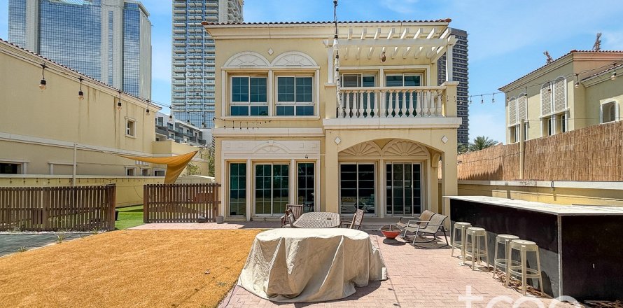 Villa de 2 dormitorios en Jumeirah Village Triangle, UAE No. 188026