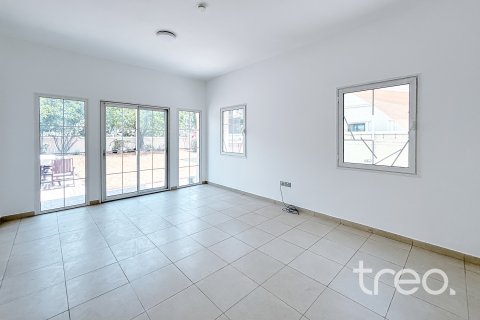 Villa de 2 dormitorios en Jumeirah Village Triangle, UAE No. 188026 6