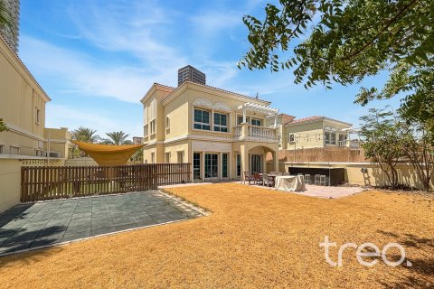 Villa de 2 dormitorios en Jumeirah Village Triangle, UAE No. 188026 3