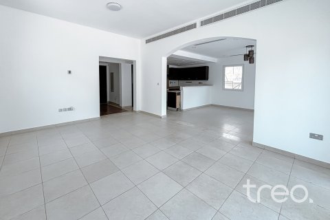 Villa de 2 dormitorios en Jumeirah Village Triangle, UAE No. 188026 8