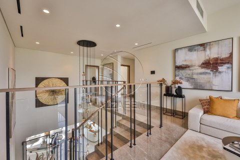 Villa de 4 dormitorios en Abu Dhabi, UAE No. 89950 9