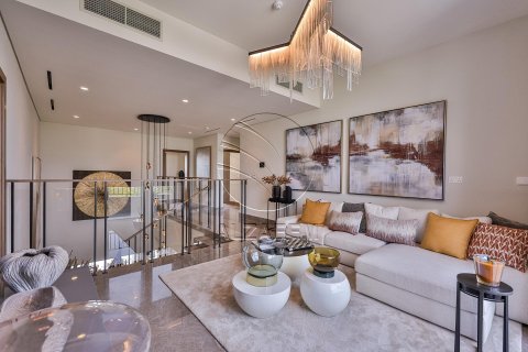 Villa de 4 dormitorios en Abu Dhabi, UAE No. 89950 15