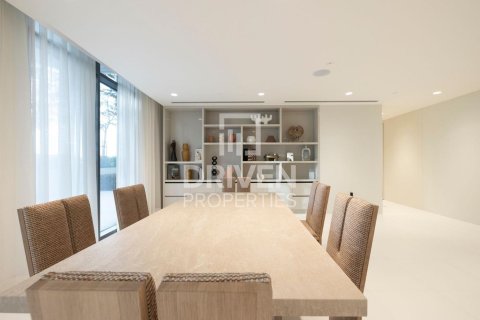 Appartement de 1 chambre à EMAAR Beachfront, UAE No. 204271 11