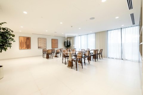 Appartement de 1 chambre à EMAAR Beachfront, UAE No. 204271
