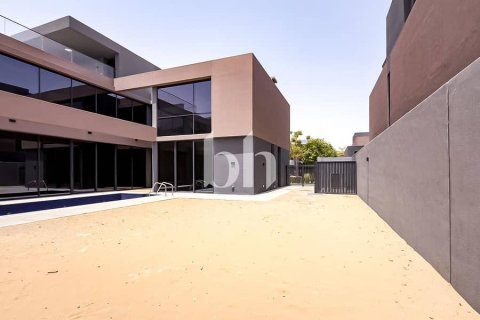 Villa de 5 dormitorios No. 113188 27