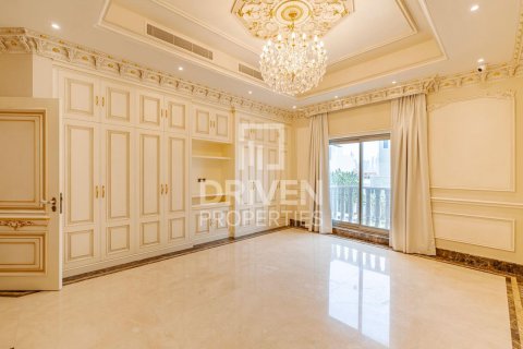 6 bedrooms Villa in Palm Jumeirah, UAE No. 83237 5