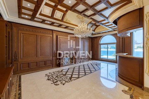6 bedrooms Villa in Palm Jumeirah, UAE No. 83237 9