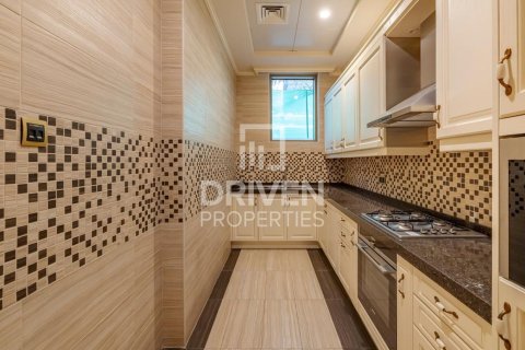 6 bedrooms Villa in Palm Jumeirah, UAE No. 83237 23